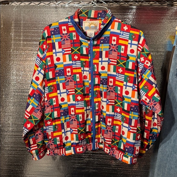 Solare Sporta Other - Vintage World Flags Print Jacket By Solare Sporta 100% Nylon Shell & Polyester.
